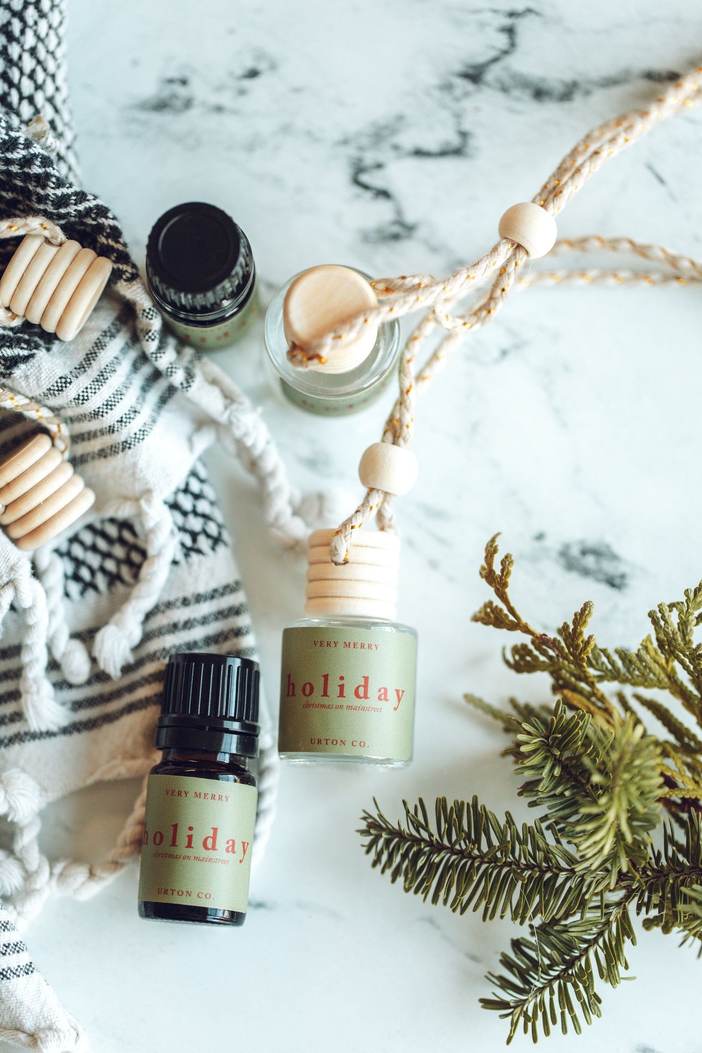 Holiday Essential Oil Blend - Fir + Jasmine + Sandalwood
