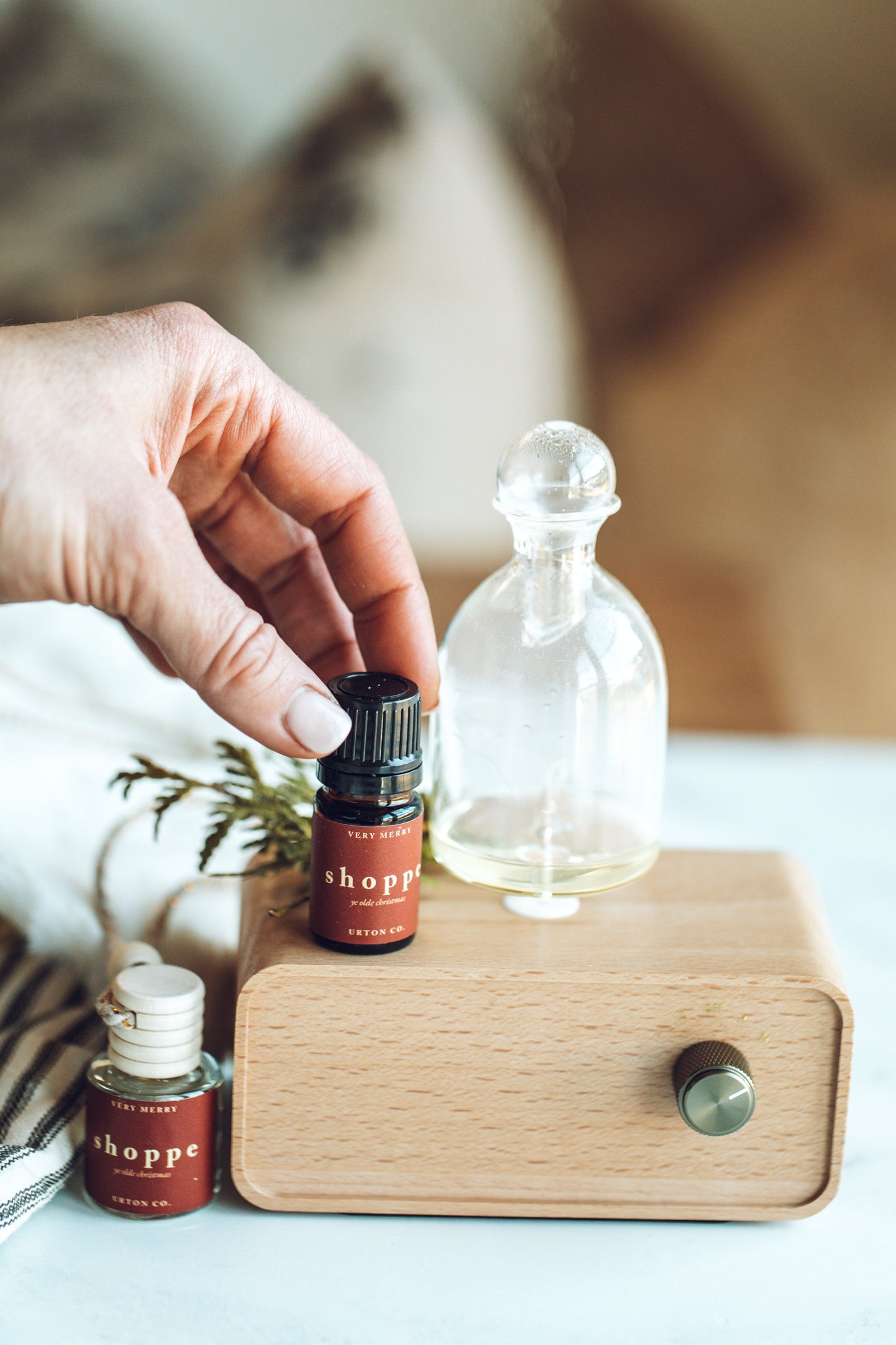 Ye Olde Christmas Shoppe Deep Cinnamon Essential Oil Blend