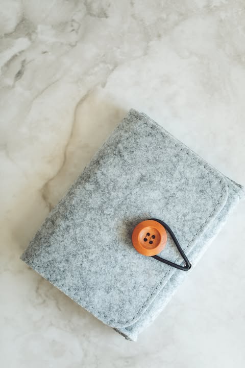 Essential Oil Holder