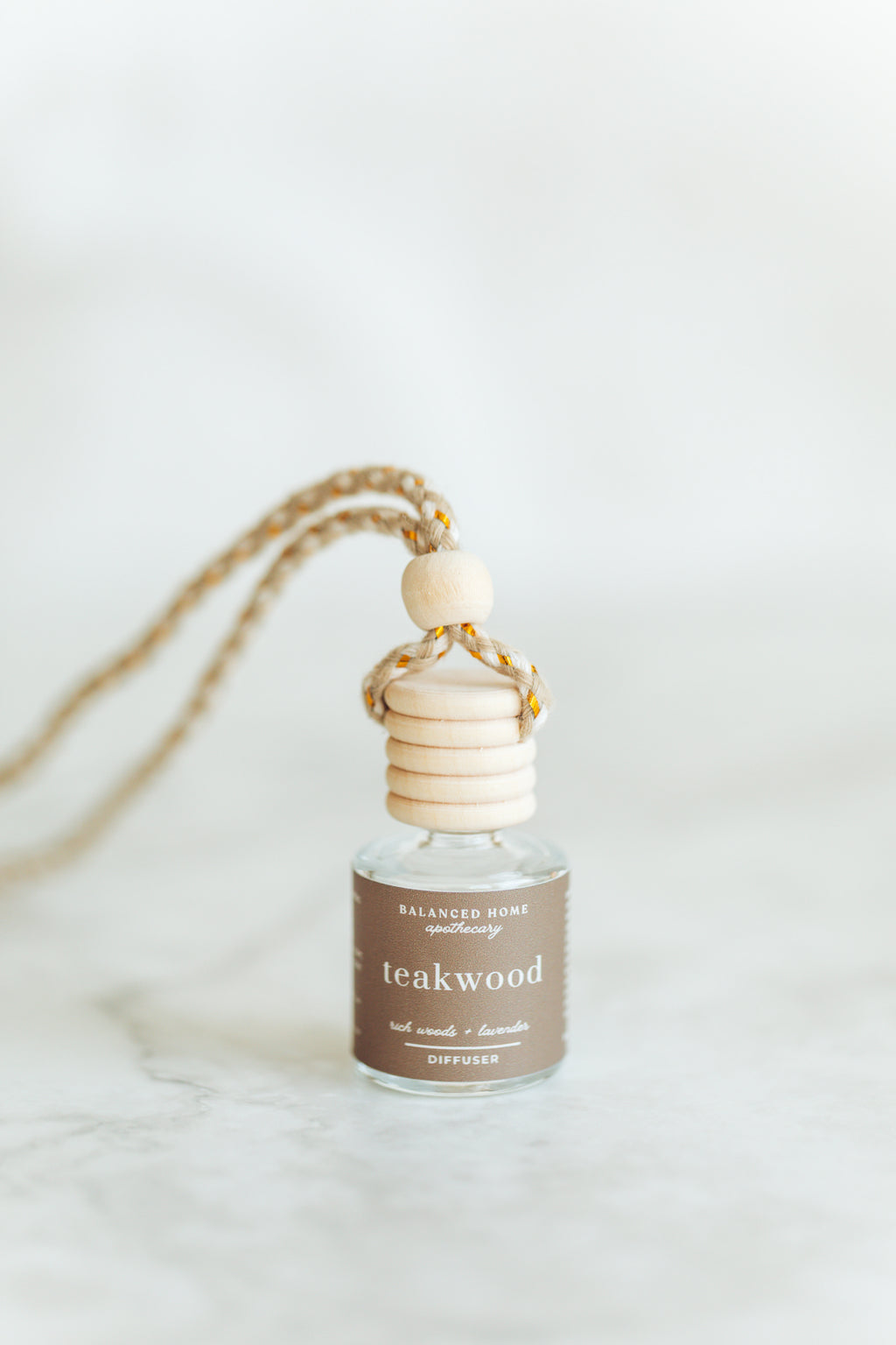 Teakwood Mahogany Essential Oil Blend – Pure, Woodsy Home Fragrance