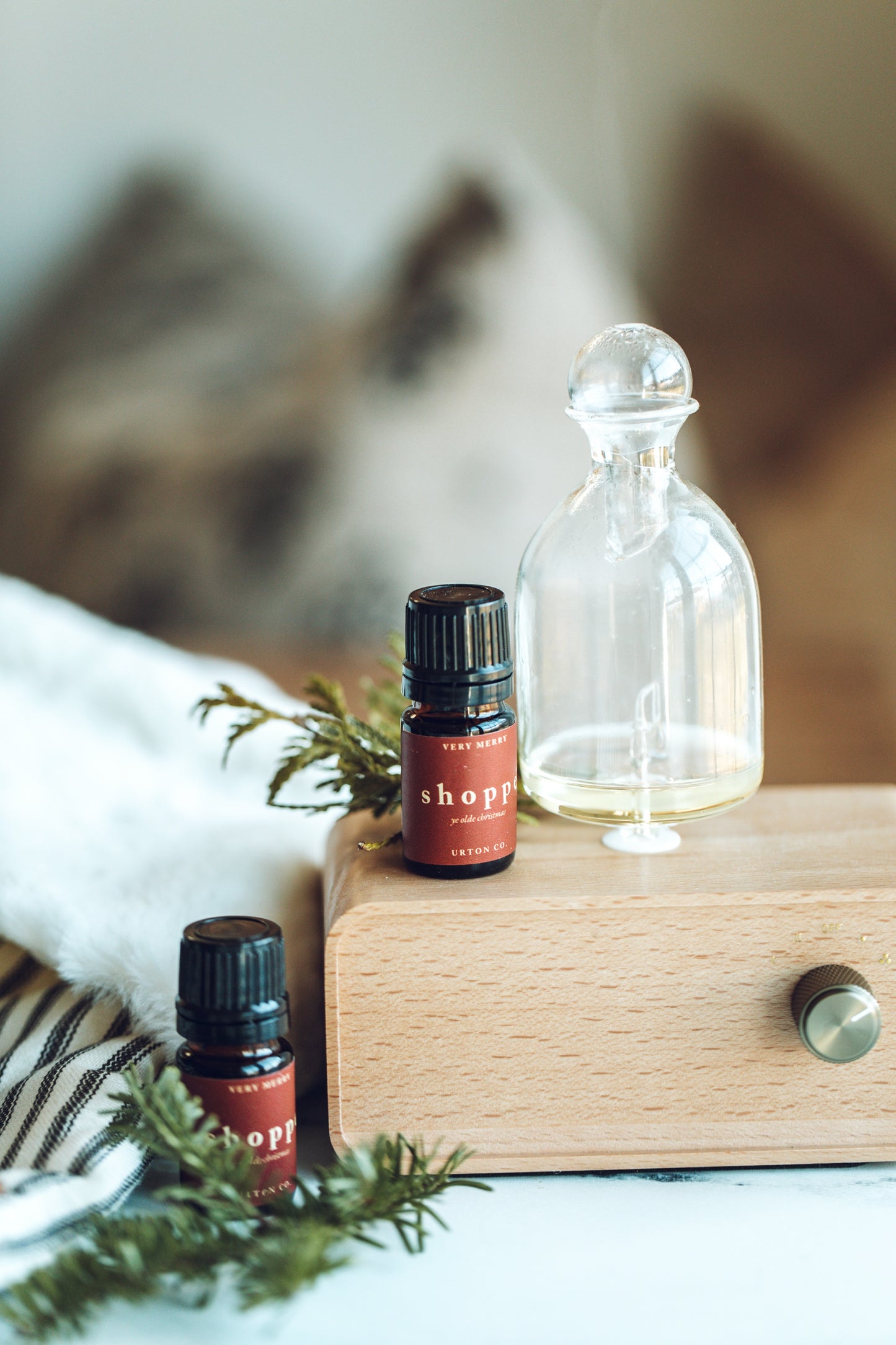 Ye Olde Christmas Shoppe Deep Cinnamon Essential Oil Blend