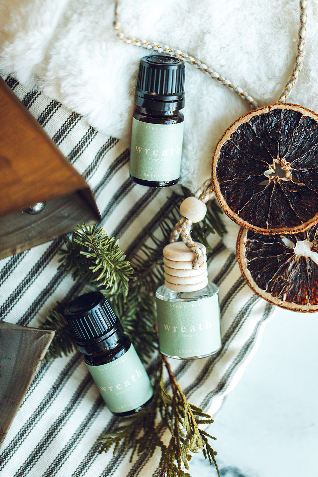 Wreath Winter Berry Essential Oil Blend